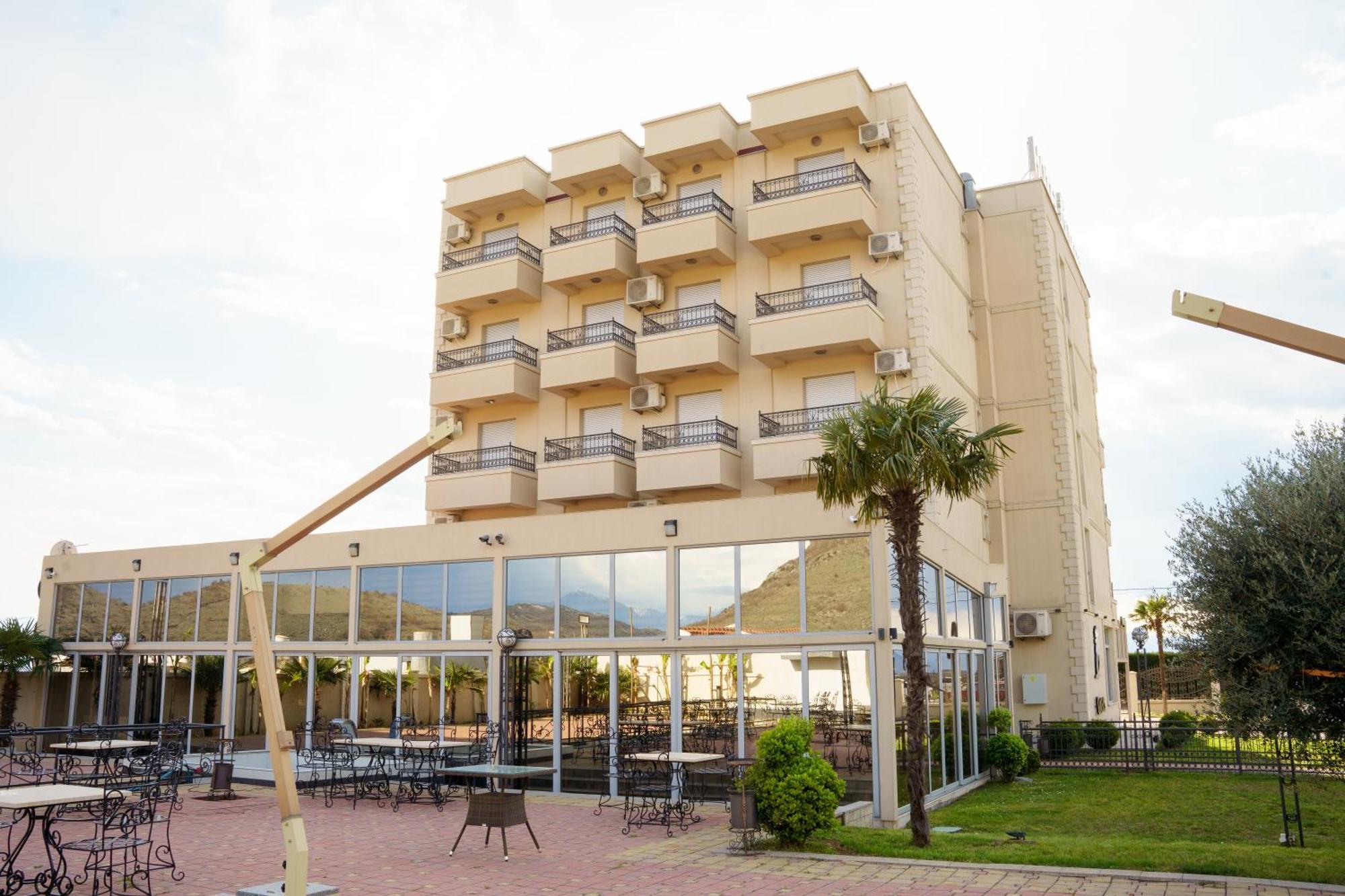 Hotel Oasis Podgorica Exterior foto